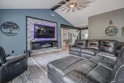 137 S Waynesville Road, Turtle Creek Township, OH 45054 - Photo 9