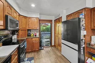 8393 Bridgetown Rd, Miami Township, OH 45002 - Photo 9