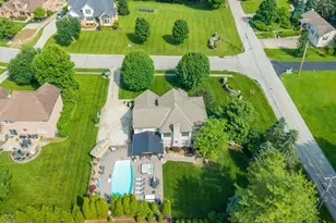 6211 Ashbourne Pl, Green Township, OH 45233 - Photo 3