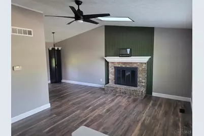 5572 Creekwood Circle, West Chester, OH 45069 - Photo 7