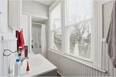 46 Graham Street, Cincinnati, OH 45219 - Photo 9