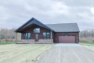 1419 Oder Dr, Perry Township, OH 45118 - Photo 1