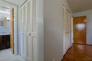 701 Ashford Ct, Springfield Township, OH 45231 - Photo 27