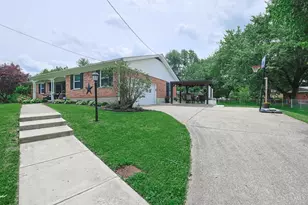 701 Ashford Ct, Springfield Township, OH 45231 - Photo 53