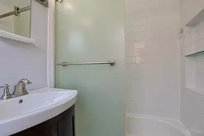 701 Ashford Court, Springfield Township, OH 45231 - Photo 29