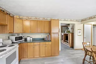 9374 Silva Dr, Colerain Township, OH 45251 - Photo 9