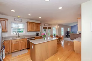 2135 Wedgewood Dr, Beavercreek, OH 45434 - Photo 17