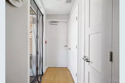 1338 Vine Street, Cincinnati, OH 45202 - Photo 7