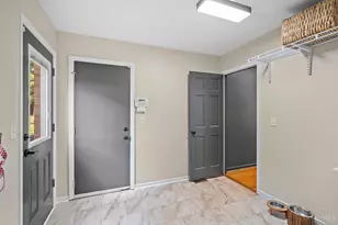 7711 Kennedy Ln, Sycamore Township, OH 45242 - Photo 23