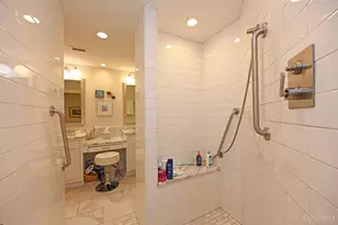 2412 Ingleside Ave, Cincinnati, OH 45206 - Photo 41