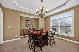 295 Hampton Pl, Beavercreek, OH 45385 - Photo 7
