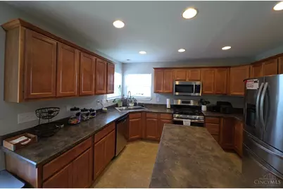 1361 Peregrine Way, Hamilton, OH 45013 - Photo 13