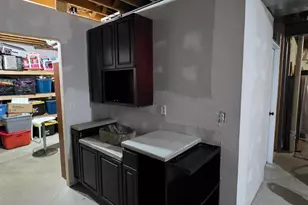 1361 Peregrine Way, Hamilton, OH 45013 - Photo 33