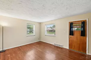 8546 Darnell Ave, Sycamore Township, OH 45236 - Photo 5