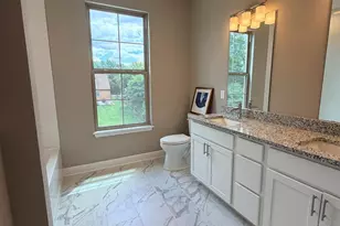 377 Cityscape W Dr, Cincinnati, OH 45205 - Photo 15