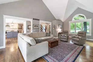 1277 Bear Run Way, Hamilton Township, OH 45039 - Photo 11