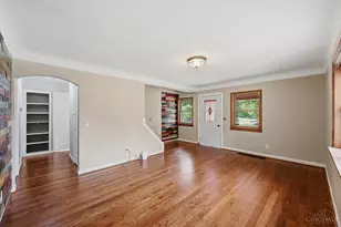 920 Winsray Ct, Springfield Township, OH 45224 - Photo 5
