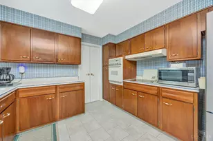 2718 Werkridge Dr, Green Township, OH 45248 - Photo 13
