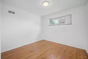 8847 Mockingbird Ln, Springfield Township, OH 45231 - Photo 21