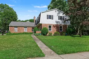 1992 Gainsborough Ln, Anderson Township, OH 45230 - Photo 3