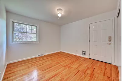 1063 Newcastle Drive, Springfield Township, OH 45231 - Photo 15