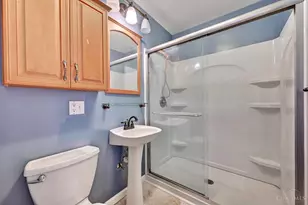 1063 Newcastle Dr, Springfield Township, OH 45231 - Photo 11