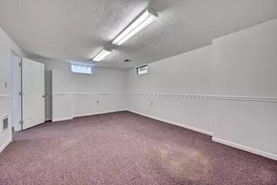 1063 Newcastle Drive, Springfield Township, OH 45231 - Photo 17