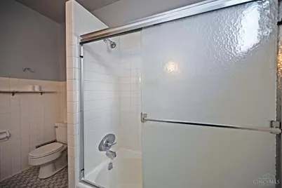 365 Terrace Avenue, Cincinnati, OH 45220 - Photo 37