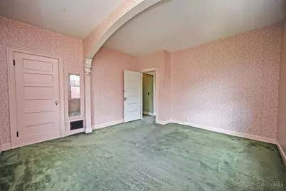365 Terrace Avenue, Cincinnati, OH 45220 - Photo 29