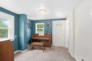 4024 Paddock Rd, Cincinnati, OH 45229 - Photo 11