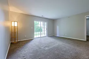 6975 Summit Lake Dr, Green Township, OH 45247 - Photo 5