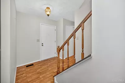 621 Glensprings Drive, Springdale, OH 45246 - Photo 11
