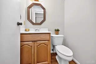 621 Glensprings Dr, Springdale, OH 45246 - Photo 9