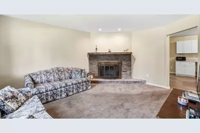 1563 Lemontree Drive, Forest Park, OH 45240 - Photo 3