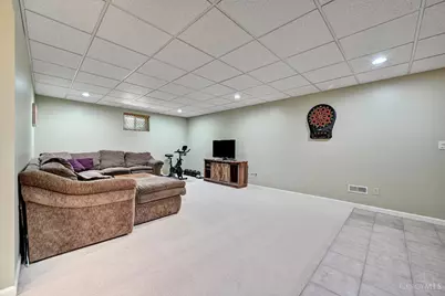 6427 Visitation Drive, Green Township, OH 45248 - Photo 19