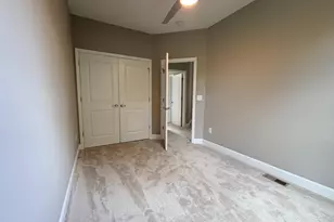 381 Cityscape W Dr, Cincinnati, OH 45205 - Photo 15