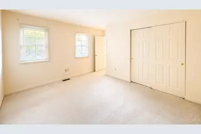 10875 Fallsington Court, Blue Ash, OH 45242 - Photo 23