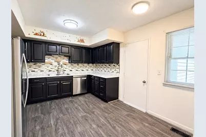 10875 Fallsington Court, Blue Ash, OH 45242 - Photo 9