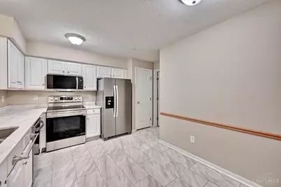 200 Postoak Lane #D, Milford, OH 45150 - Photo 9