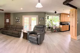 914 Franklin Ave, Brookville, IN 47012 - Photo 3