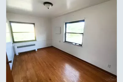 2449 Ferguson Road, Cincinnati, OH 45238 - Photo 9