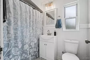 4403 St Martins Pl, Green Township, OH 45211 - Photo 17