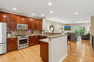 828 Town Scapes Ct, Miami Township, OH 45140 - Photo 7