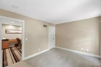 8236 Cherry Laurel Drive, Liberty Township, OH 45044 - Photo 41