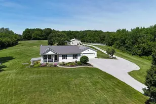 8024 Hightop Rd, Penn Township, OH 45133 - Photo 3