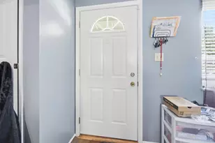 9108 Orangewood Dr, Colerain Township, OH 45231 - Photo 5