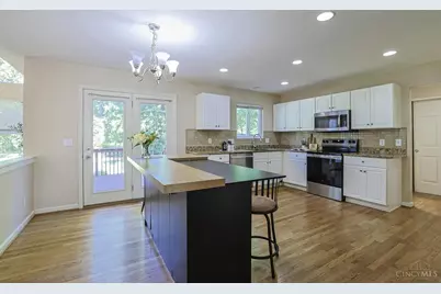 10194 Meadowknoll Drive, Symmes Township, OH 45140 - Photo 17