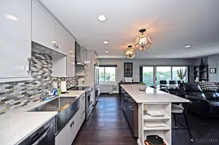 2200 Victory Pkwy, Cincinnati, OH 45206 - Photo 15