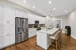 817 Broadway St, Cincinnati, OH 45202 - Photo 1