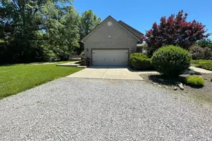 111 Lindsey Rd, Clay Township, OH 45154 - Photo 5